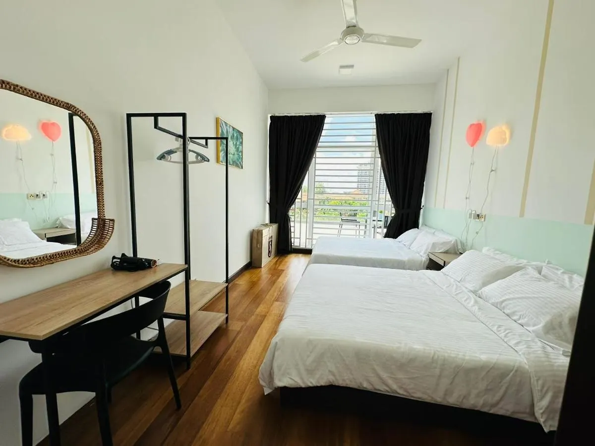 Paragon Residence 8-12Pax-Big Balcony With Bbq Johor Bahru