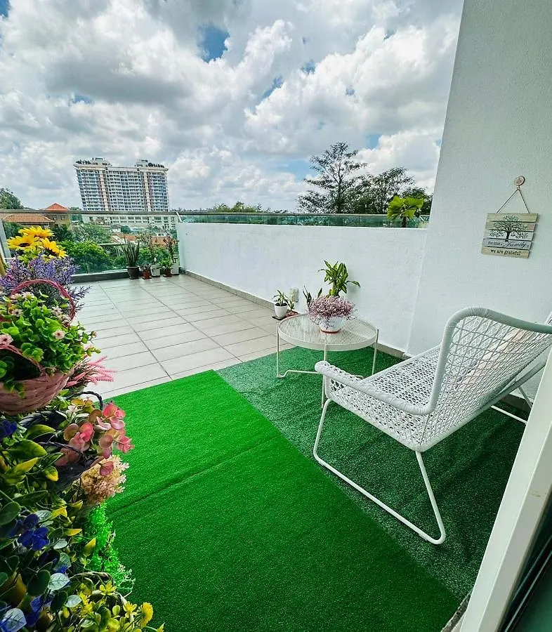 Paragon Residence 8-12Pax-Big Balcony With Bbq Johor Bahru 0*,  Malajsie