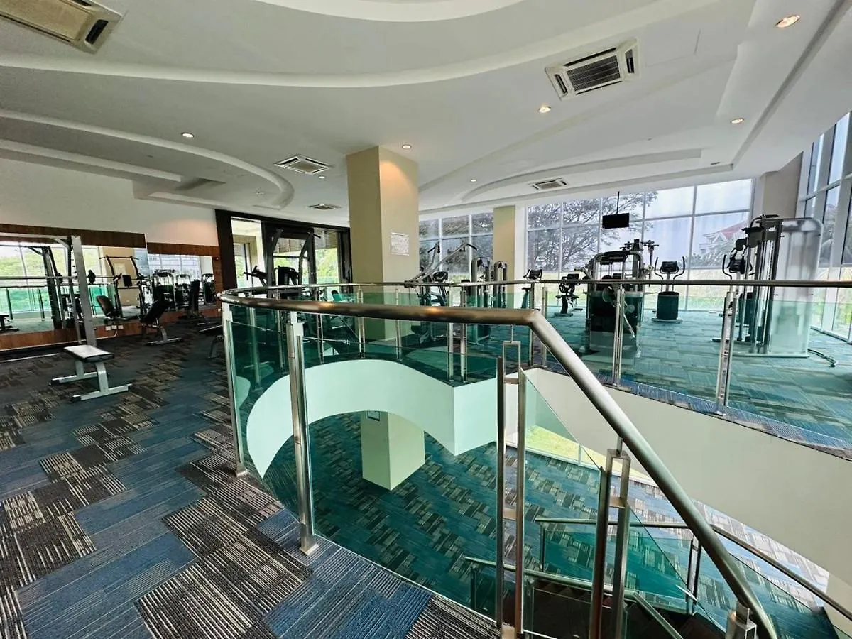 Paragon Residence 8-12Pax-Big Balcony With Bbq Johor Bahru Apartmán