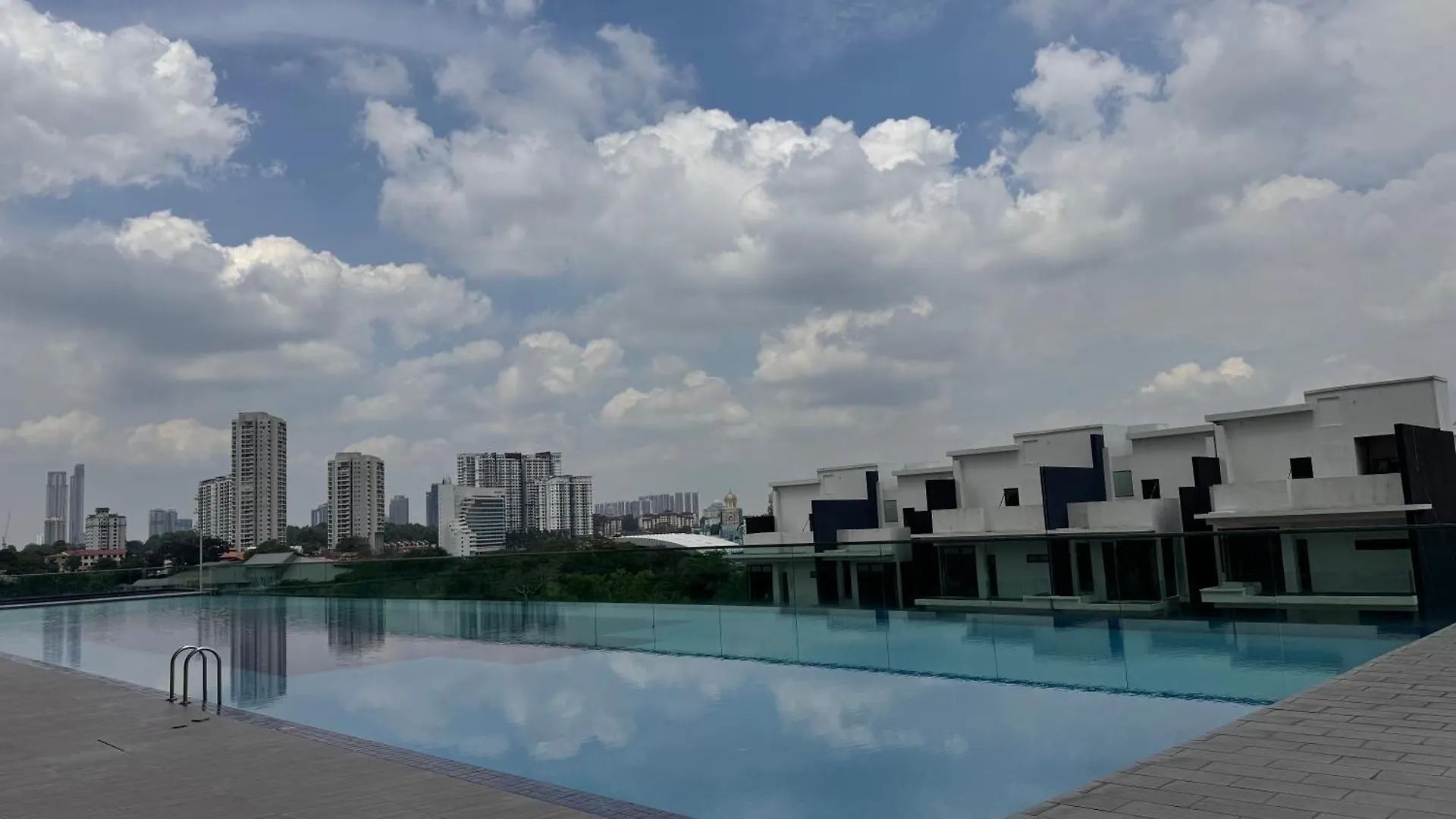 Paragon Residence 8-12Pax-Big Balcony With Bbq Johor Bahru Malajsie