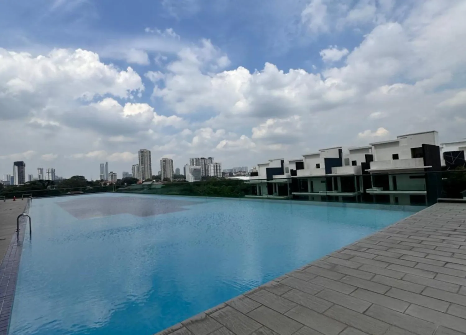 Apartmán Paragon Residence 8-12Pax-Big Balcony With Bbq Johor Bahru